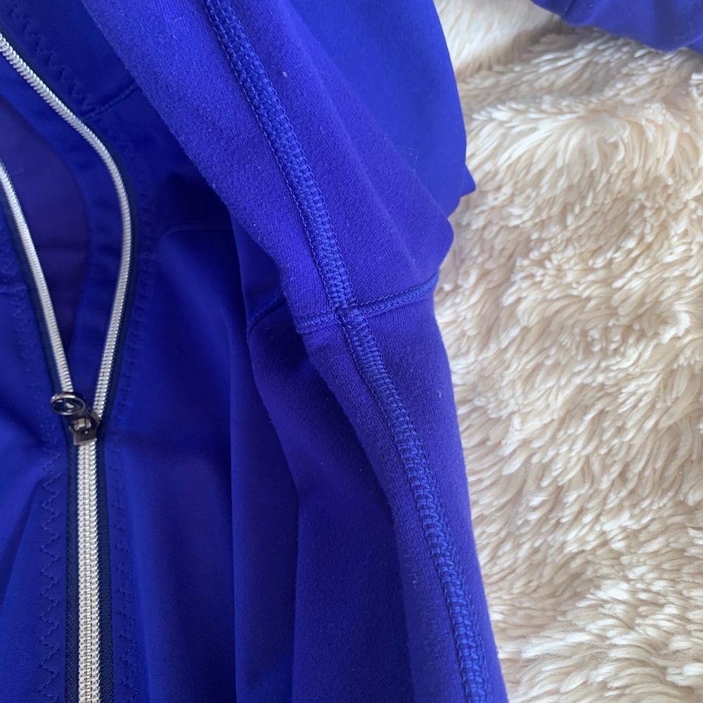 Lululemon Jacket - Picture 12 of 16